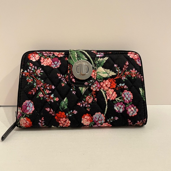 Vera Bradley Handbags - Vera Bradley Winter Berry Turnlock Wallet RFID Protection Zip Credit Card